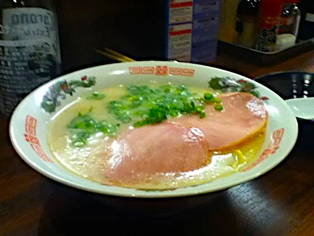 旬彩酒房李庵のラーメン